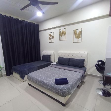 Gr Studio Apartment Kompleks Mutiara Gua Musang Luaran gambar